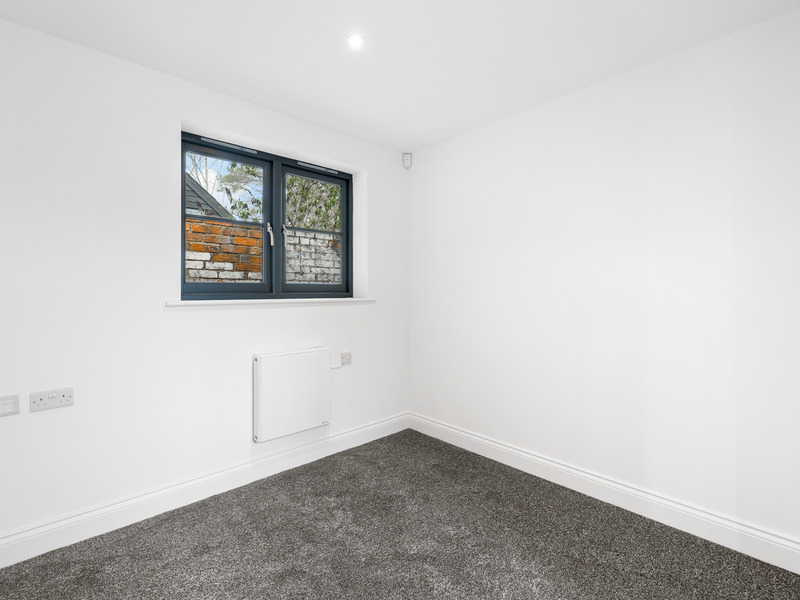 4 Bed Bungalow Detached For Sale in Horley